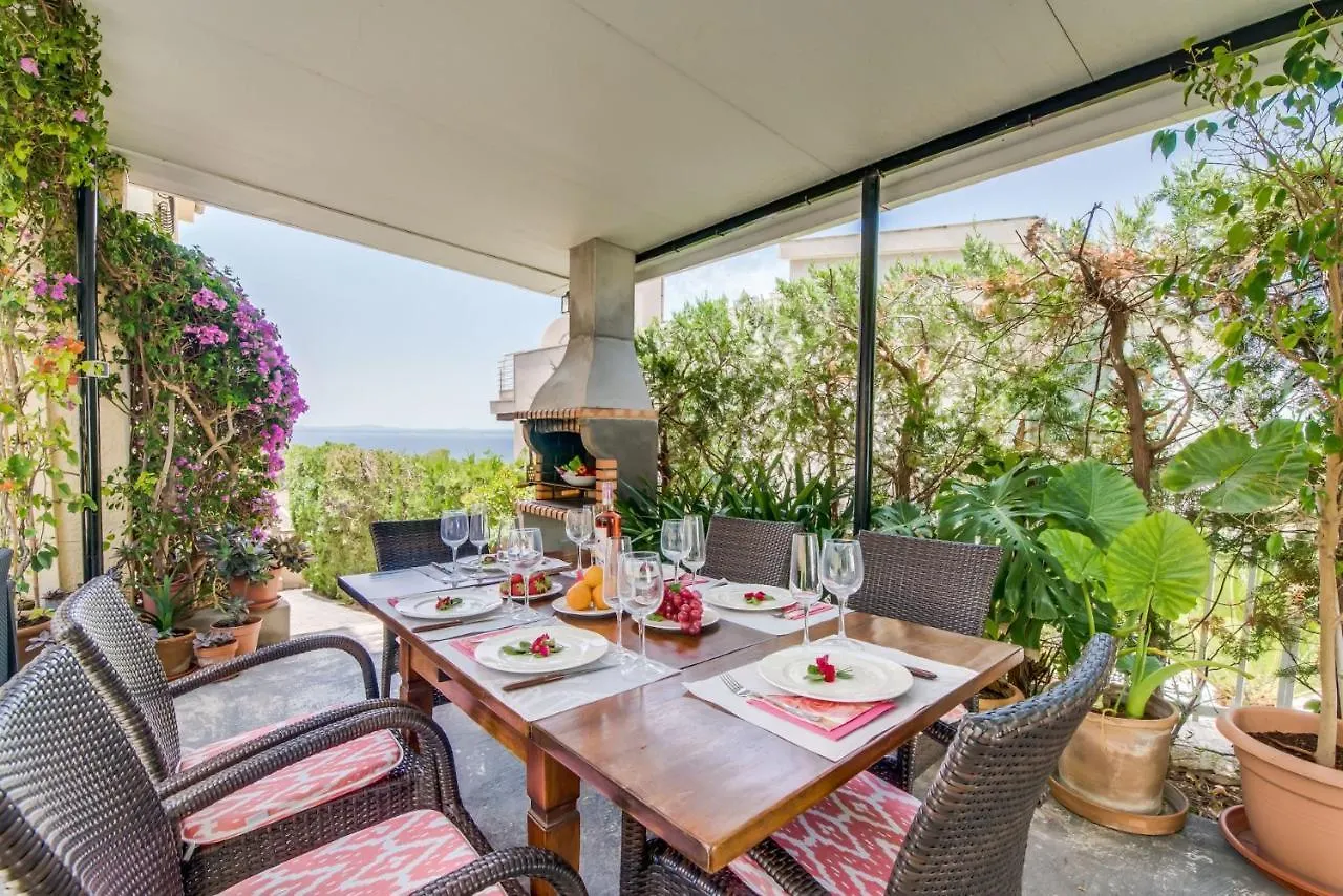 Ideal Property Mallorca - Veuremar Villa Alcanada Spain