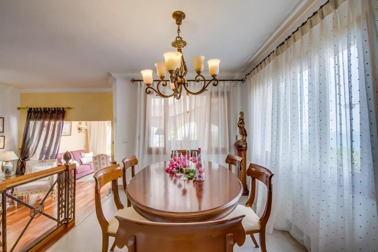 Ideal Property Mallorca - Veuremar Villa Alcanada